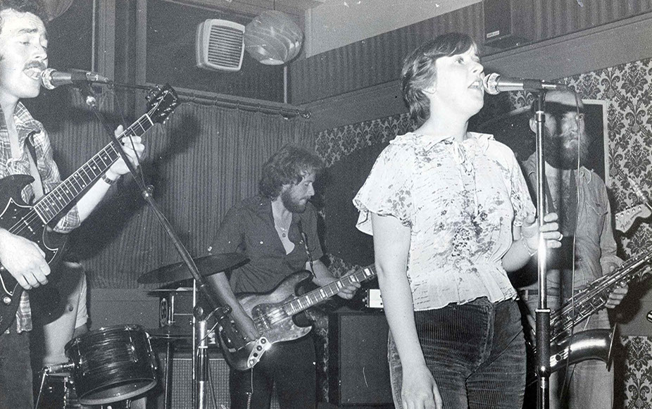Ronald MacDonald performing with his band